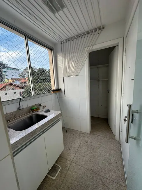 Foto 6 de Apartamento com 3 quartos à venda, 90m2 em Sagrada Família, Belo Horizonte - MG