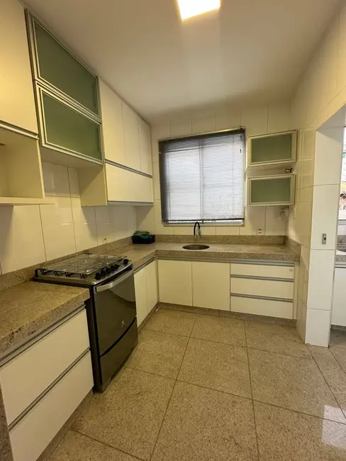 Foto 4 de Apartamento com 3 quartos à venda, 90m2 em Sagrada Família, Belo Horizonte - MG