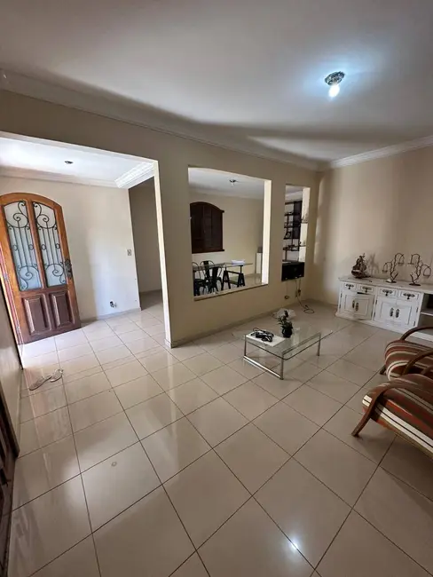 Foto 4 de Casa com 6 quartos à venda, 360m2 em Santa Tereza, Belo Horizonte - MG