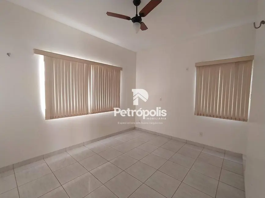 Sobrado com 4 quartos à venda, 600m2 em Plano Diretor Sul, Palmas - TO - imagem 7 Foto 7 de Sobrado com 4 quartos à venda, 600m2 em Plano Diretor Sul, Palmas - TO
