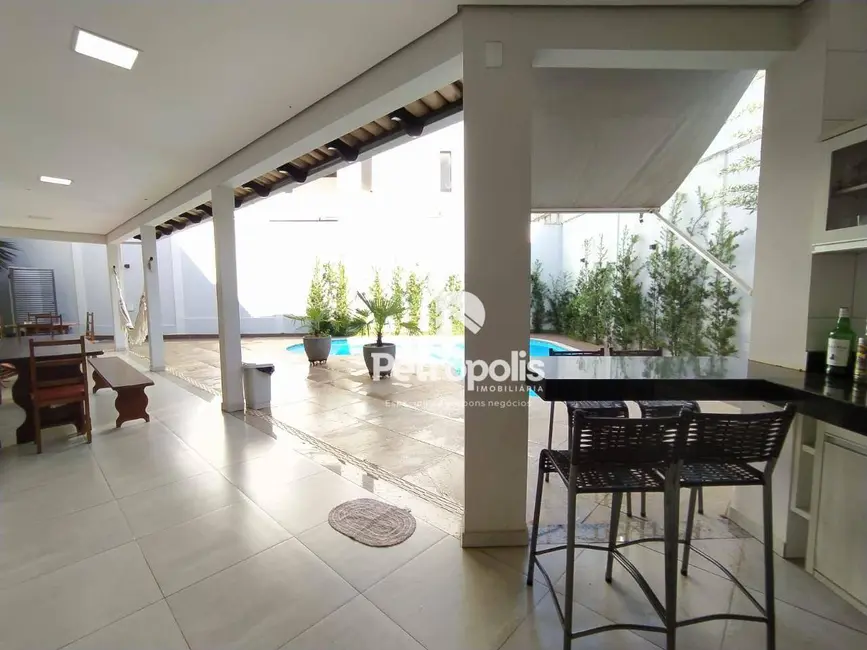 Foto 7 de Sobrado com 4 quartos à venda, 497m2 em Plano Diretor Sul, Palmas - TO