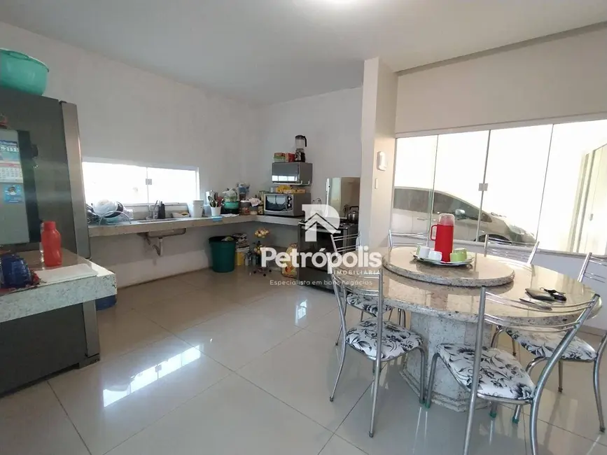 Foto 4 de Sobrado com 4 quartos à venda, 287m2 em Plano Diretor Sul, Palmas - TO
