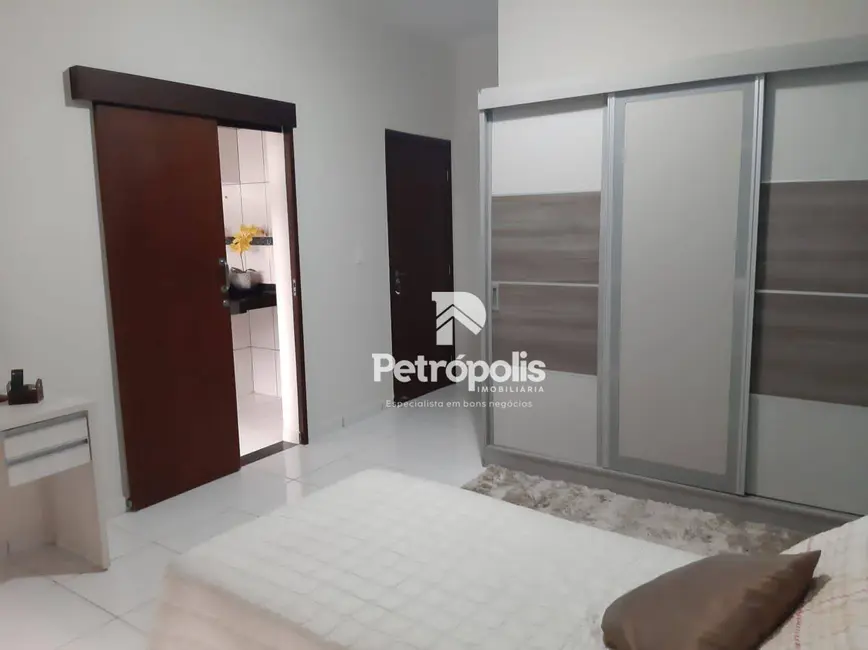Casa com 3 quartos à venda, 300m2 em Plano Diretor Sul, Palmas - TO - imagem 6 Foto 6 de Casa com 3 quartos à venda, 300m2 em Plano Diretor Sul, Palmas - TO