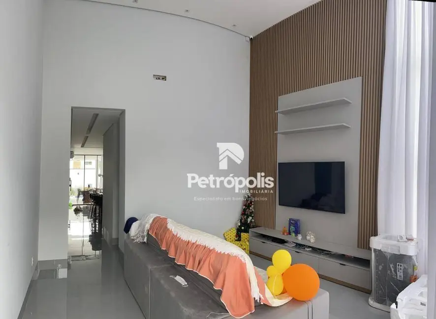 Foto 2 de Casa com 3 quartos à venda, 360m2 em Plano Diretor Sul, Palmas - TO