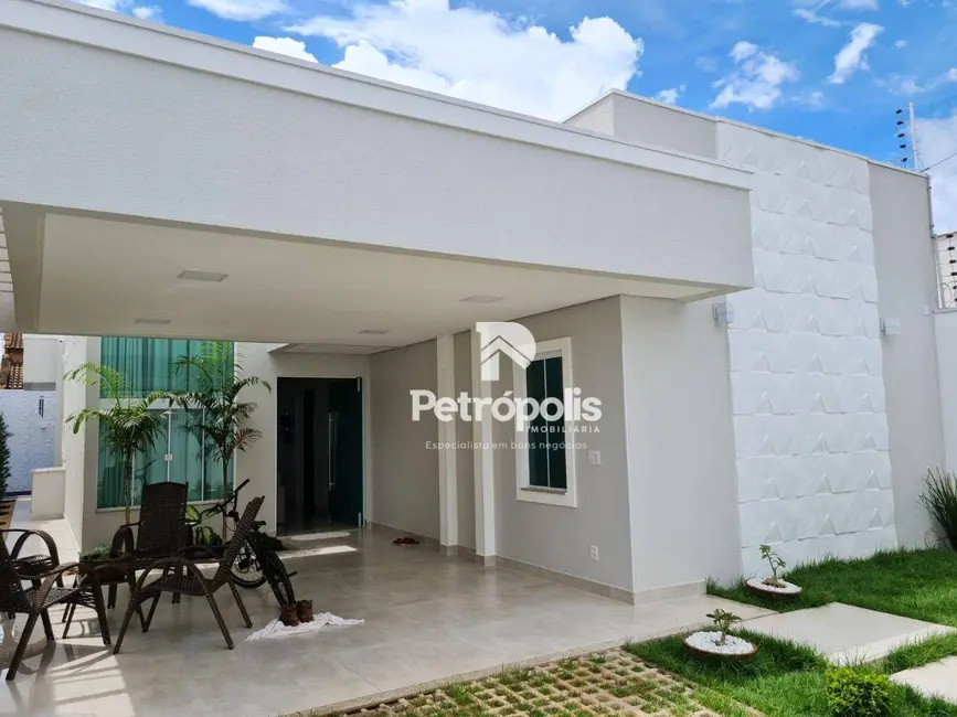 Foto 1 de Casa com 3 quartos à venda, 240m2 em Plano Diretor Norte, Palmas - TO