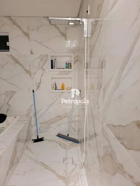 Foto 8 de Sobrado com 3 quartos à venda, 250m2 em Plano Diretor Sul, Palmas - TO