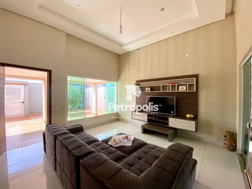 Casa com 3 quartos à venda, 420m2 em Plano Diretor Sul, Palmas - TO - imagem 4 Foto 4 de Casa com 3 quartos à venda, 420m2 em Plano Diretor Sul, Palmas - TO