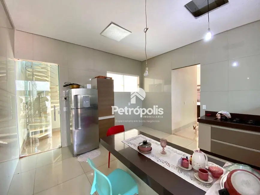 Casa com 3 quartos à venda, 420m2 em Plano Diretor Sul, Palmas - TO - imagem 7 Foto 7 de Casa com 3 quartos à venda, 420m2 em Plano Diretor Sul, Palmas - TO