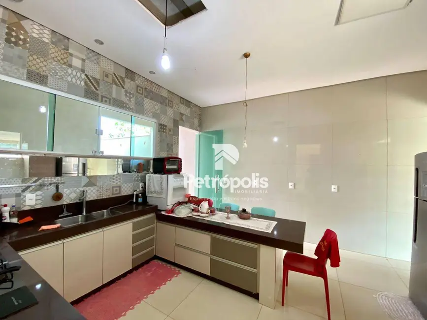 Casa com 3 quartos à venda, 420m2 em Plano Diretor Sul, Palmas - TO - imagem 5 Foto 5 de Casa com 3 quartos à venda, 420m2 em Plano Diretor Sul, Palmas - TO
