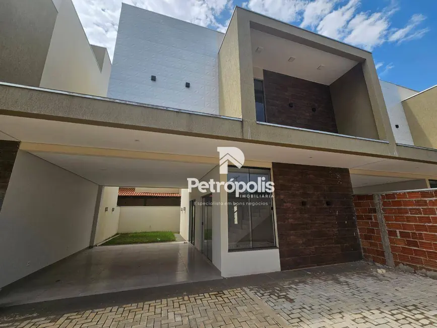 Foto 1 de Sobrado com 3 quartos à venda, 165m2 em Plano Diretor Sul, Palmas - TO