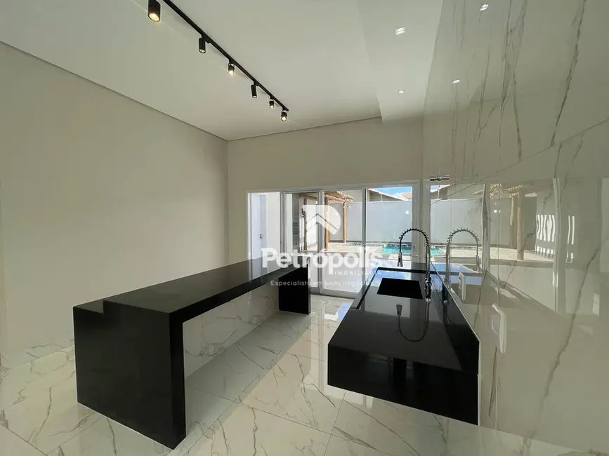 Foto 8 de Casa com 3 quartos à venda, 360m2 em Plano Diretor Sul, Palmas - TO