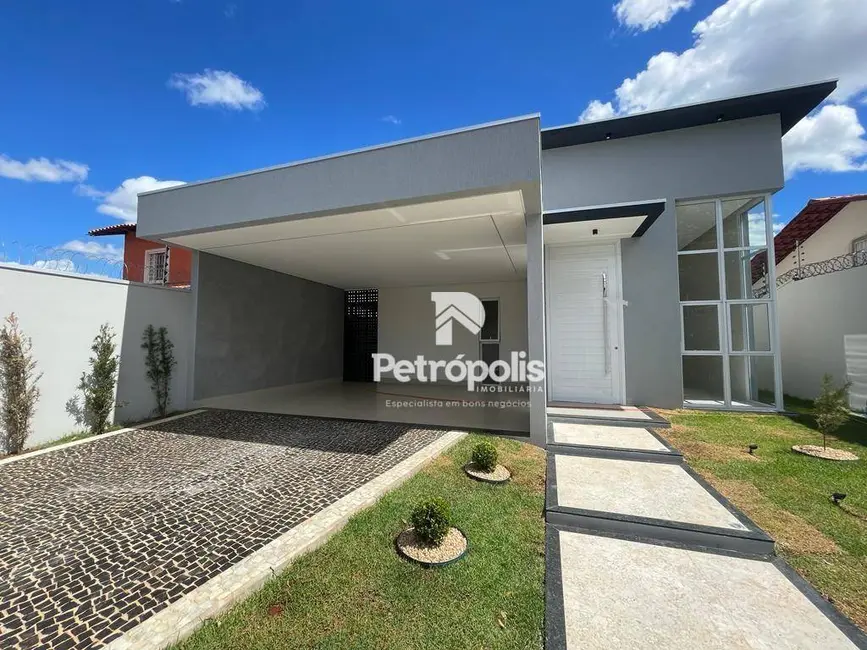 Foto 2 de Casa com 3 quartos à venda, 360m2 em Plano Diretor Sul, Palmas - TO