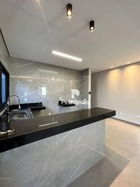 Foto 5 de Casa com 3 quartos à venda, 222m2 em Plano Diretor Sul, Palmas - TO