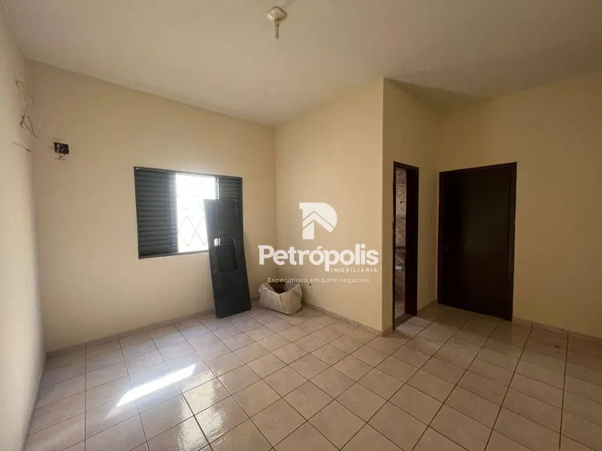 Casa com 3 quartos à venda, 360m2 em Plano Diretor Norte, Palmas - TO - imagem 9 Foto 9 de Casa com 3 quartos à venda, 360m2 em Plano Diretor Norte, Palmas - TO