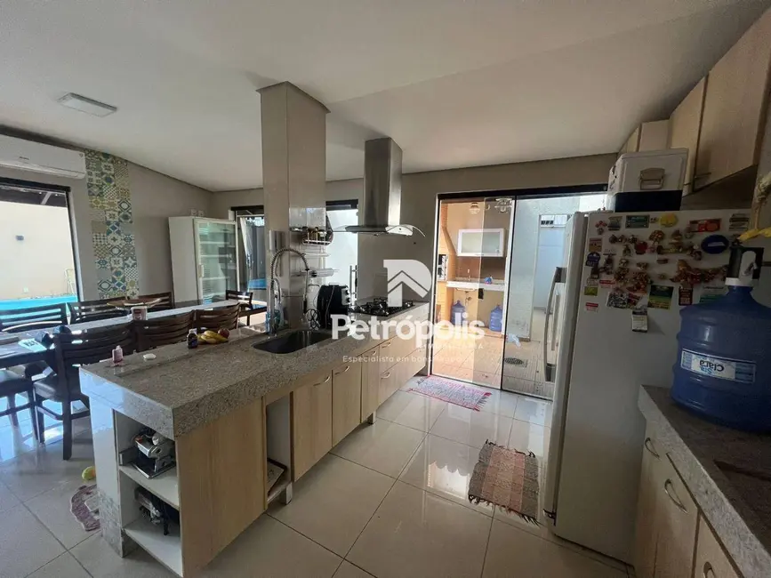 Foto 6 de Sobrado com 3 quartos à venda, 350m2 em Plano Diretor Sul, Palmas - TO