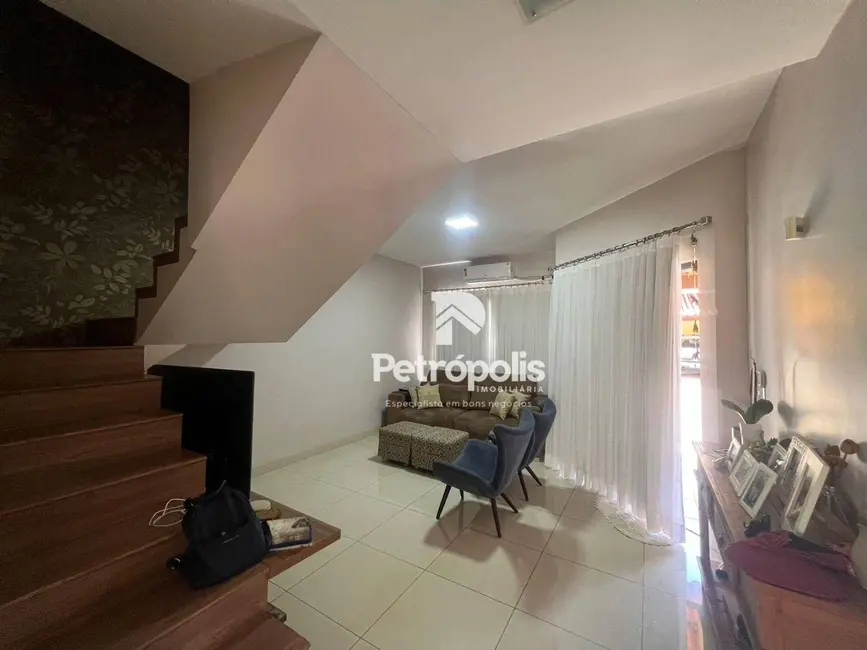 Foto 4 de Sobrado com 3 quartos à venda, 350m2 em Plano Diretor Sul, Palmas - TO