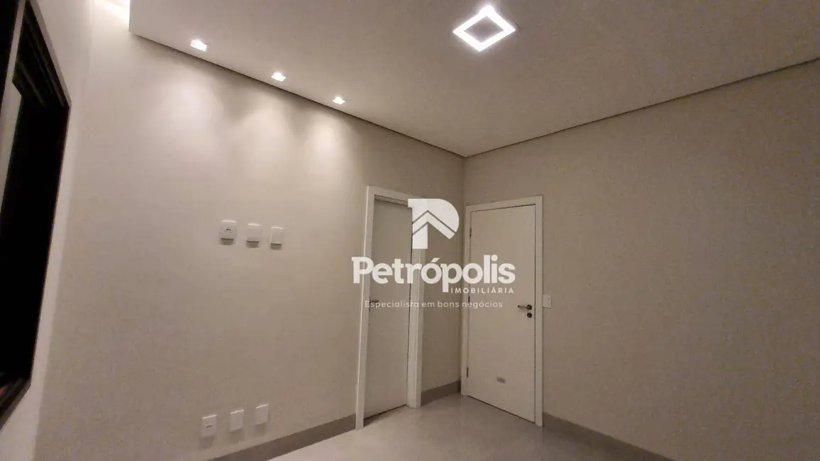 Foto 9 de Casa com 3 quartos à venda, 360m2 em Plano Diretor Sul, Palmas - TO
