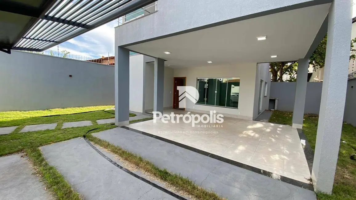 Foto 1 de Sobrado com 3 quartos à venda, 213m2 em Plano Diretor Sul, Palmas - TO