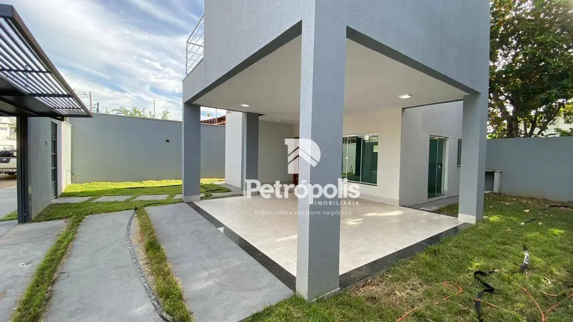 Foto 2 de Sobrado com 3 quartos à venda, 213m2 em Plano Diretor Sul, Palmas - TO