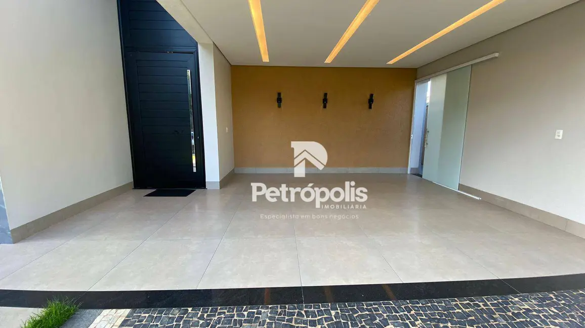 Foto 2 de Sobrado com 3 quartos à venda, 450m2 em Plano Diretor Norte, Palmas - TO