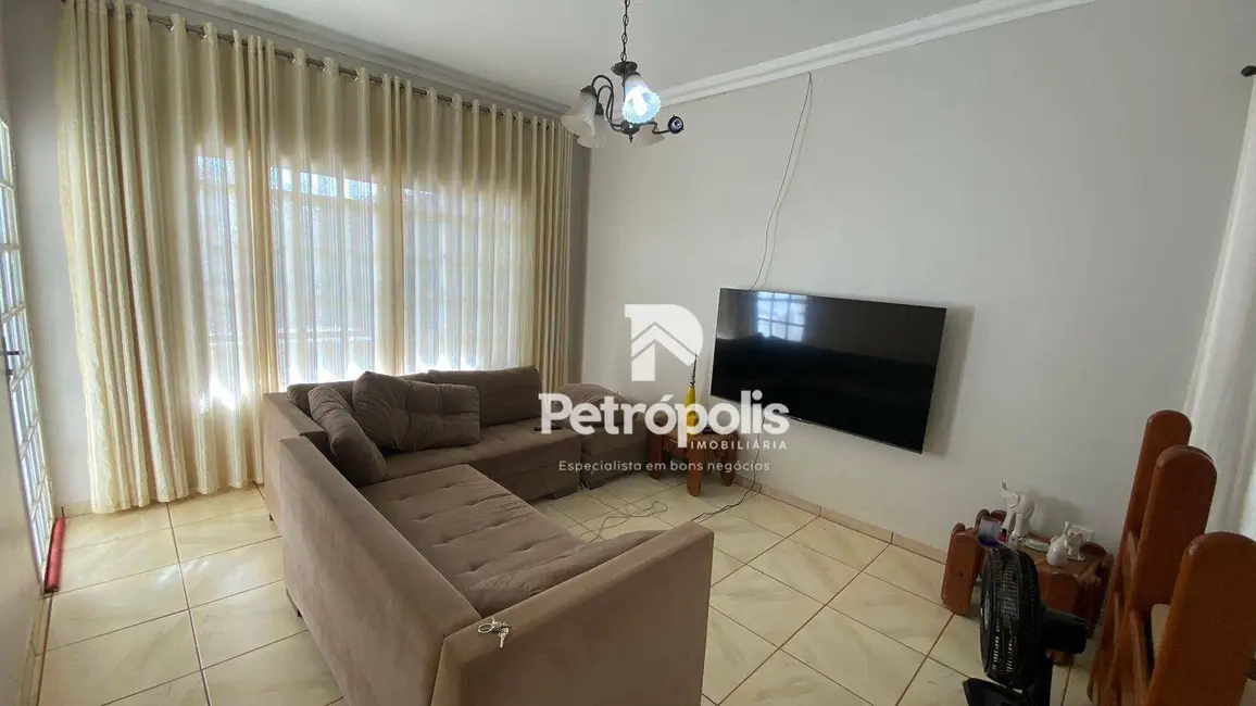 Foto 9 de Sobrado com 4 quartos à venda, 360m2 em Plano Diretor Norte, Palmas - TO