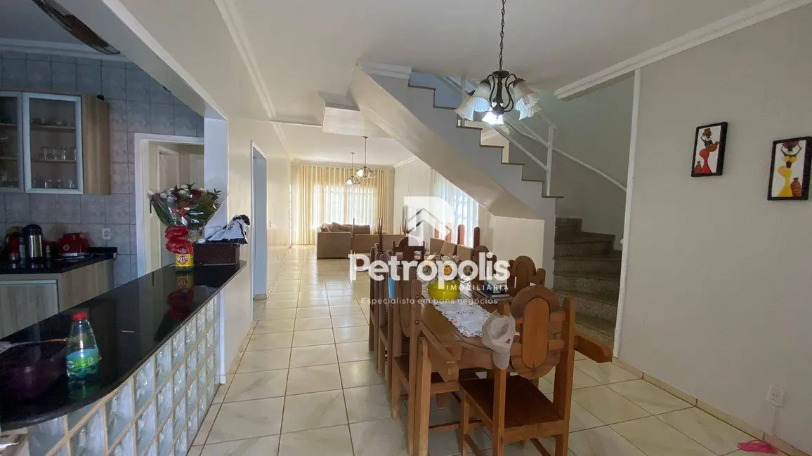 Foto 4 de Sobrado com 4 quartos à venda, 360m2 em Plano Diretor Norte, Palmas - TO