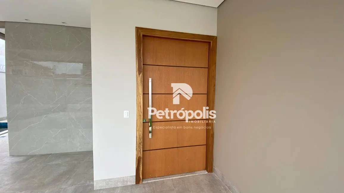 Casa com 3 quartos à venda, 225m2 em Plano Diretor Sul, Palmas - TO - imagem 4 Foto 4 de Casa com 3 quartos à venda, 225m2 em Plano Diretor Sul, Palmas - TO