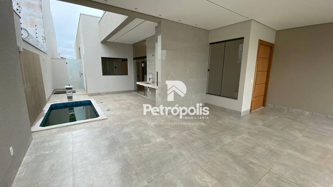 Casa com 3 quartos à venda, 225m2 em Plano Diretor Sul, Palmas - TO - imagem 3 Foto 3 de Casa com 3 quartos à venda, 225m2 em Plano Diretor Sul, Palmas - TO