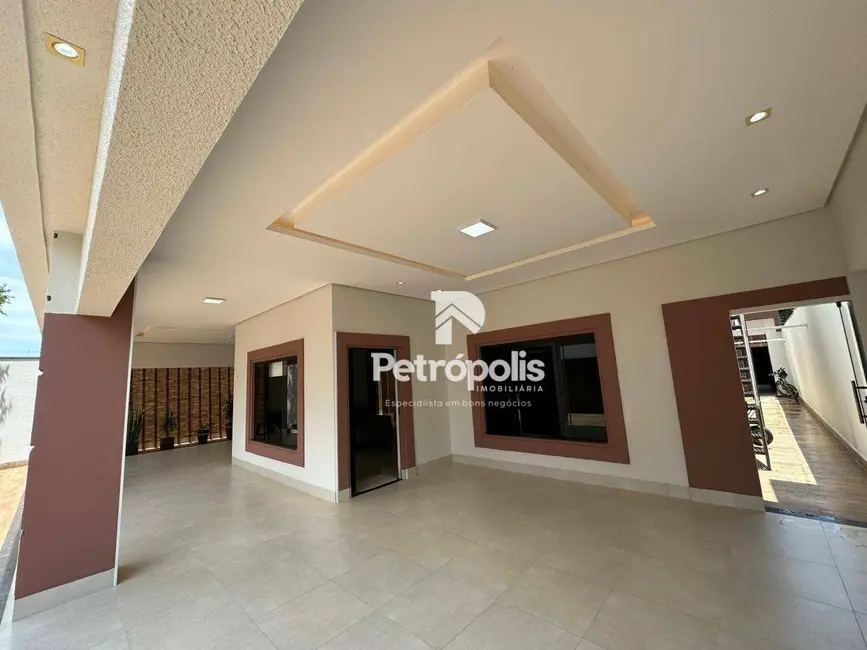 Foto 2 de Casa com 4 quartos à venda, 450m2 em Plano Diretor Sul, Palmas - TO