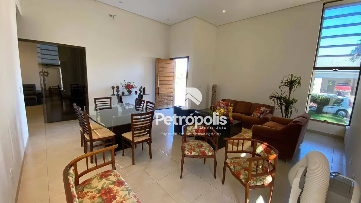 Casa de Condomínio com 5 quartos à venda, 1012m2 em Loteamento Residencial Polinésia, Palmas - TO - imagem 8 Foto 8 de Casa de Condomínio com 5 quartos à venda, 1012m2 em Loteamento Residencial Polinésia, Palmas - TO