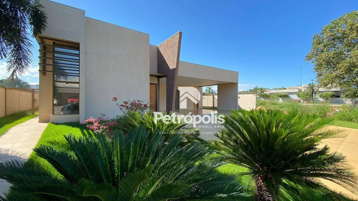 Casa de Condomínio com 5 quartos à venda, 1012m2 em Loteamento Residencial Polinésia, Palmas - TO - imagem 2 Foto 2 de Casa de Condomínio com 5 quartos à venda, 1012m2 em Loteamento Residencial Polinésia, Palmas - TO