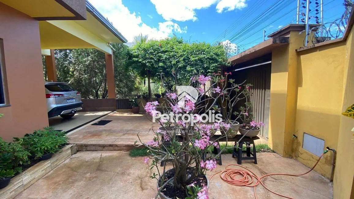 Foto 3 de Sobrado com 3 quartos à venda, 450m2 em Plano Diretor Sul, Palmas - TO