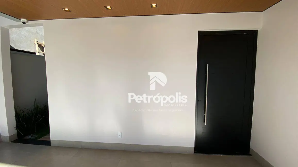 Foto 3 de Sobrado com 3 quartos à venda, 240m2 em Plano Diretor Sul, Palmas - TO