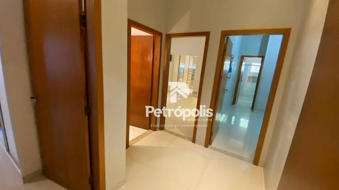 Casa com 3 quartos à venda, 360m2 em Plano Diretor Norte, Palmas - TO - imagem 8 Foto 8 de Casa com 3 quartos à venda, 360m2 em Plano Diretor Norte, Palmas - TO