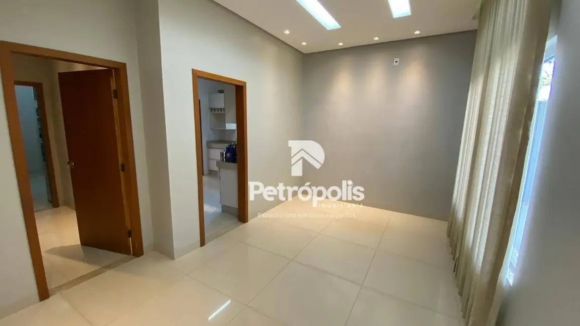 Casa com 3 quartos à venda, 360m2 em Plano Diretor Norte, Palmas - TO - imagem 6 Foto 6 de Casa com 3 quartos à venda, 360m2 em Plano Diretor Norte, Palmas - TO