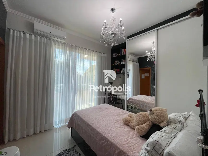 Foto 6 de Sobrado com 3 quartos à venda, 251m2 em Plano Diretor Sul, Palmas - TO