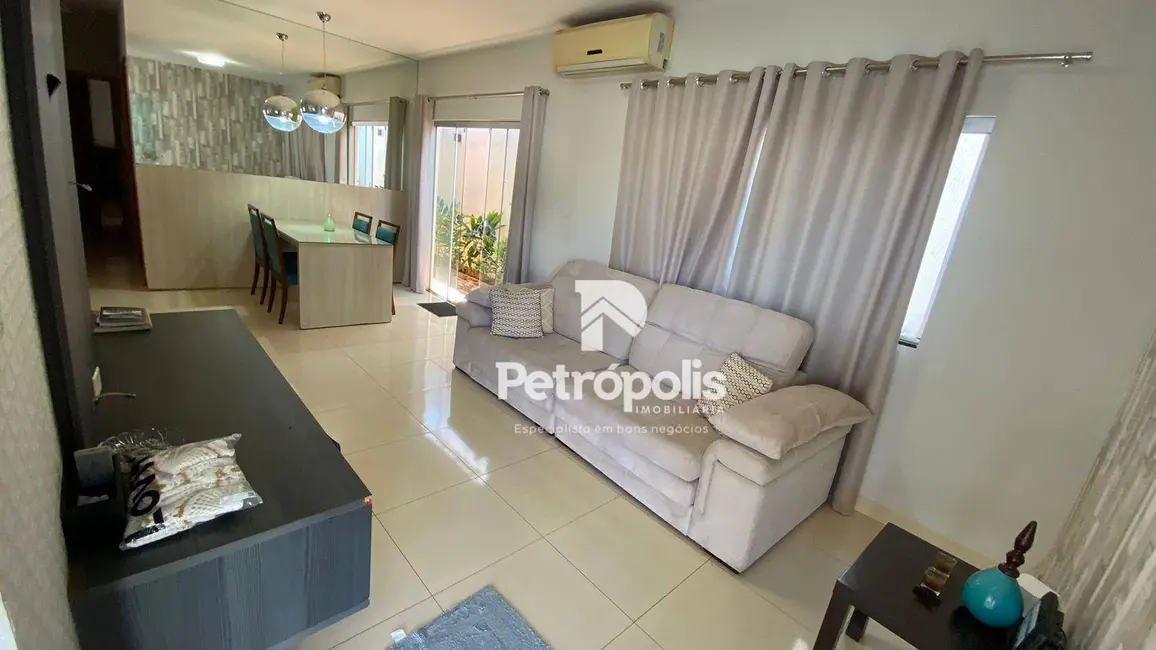 Casa com 3 quartos à venda, 240m2 em Plano Diretor Norte, Palmas - TO - imagem 5 Foto 5 de Casa com 3 quartos à venda, 240m2 em Plano Diretor Norte, Palmas - TO