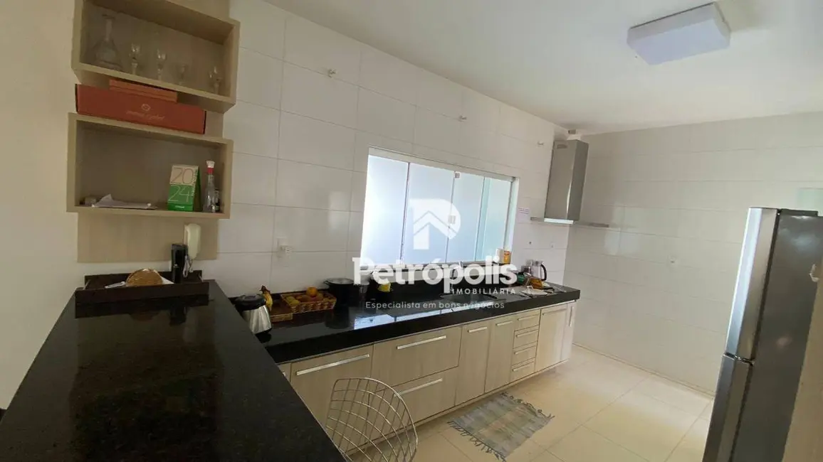 Casa com 3 quartos à venda, 240m2 em Plano Diretor Norte, Palmas - TO - imagem 6 Foto 6 de Casa com 3 quartos à venda, 240m2 em Plano Diretor Norte, Palmas - TO