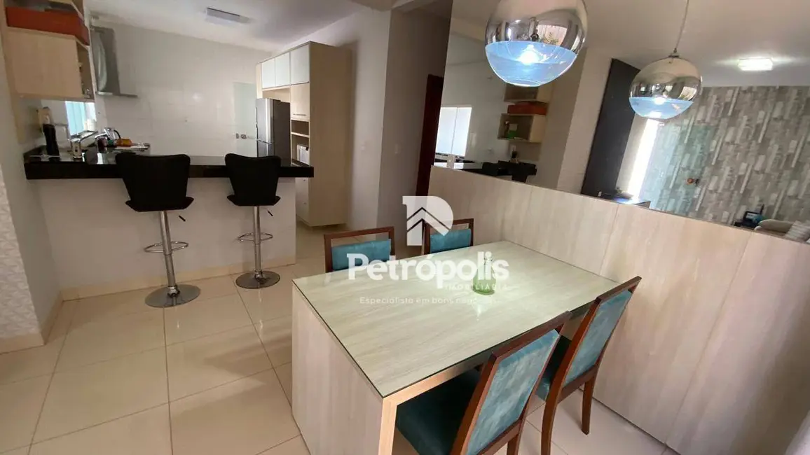 Casa com 3 quartos à venda, 240m2 em Plano Diretor Norte, Palmas - TO - imagem 7 Foto 7 de Casa com 3 quartos à venda, 240m2 em Plano Diretor Norte, Palmas - TO