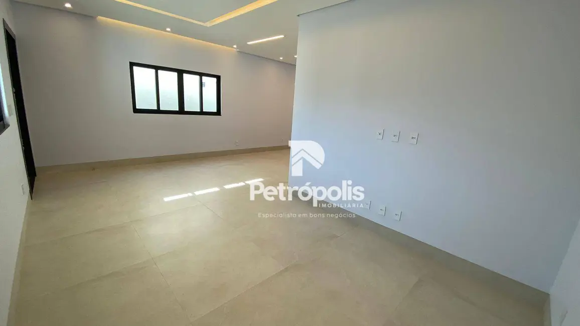 Sobrado com 3 quartos à venda, 240m2 em Plano Diretor Sul, Palmas - TO - imagem 8 Foto 8 de Sobrado com 3 quartos à venda, 240m2 em Plano Diretor Sul, Palmas - TO