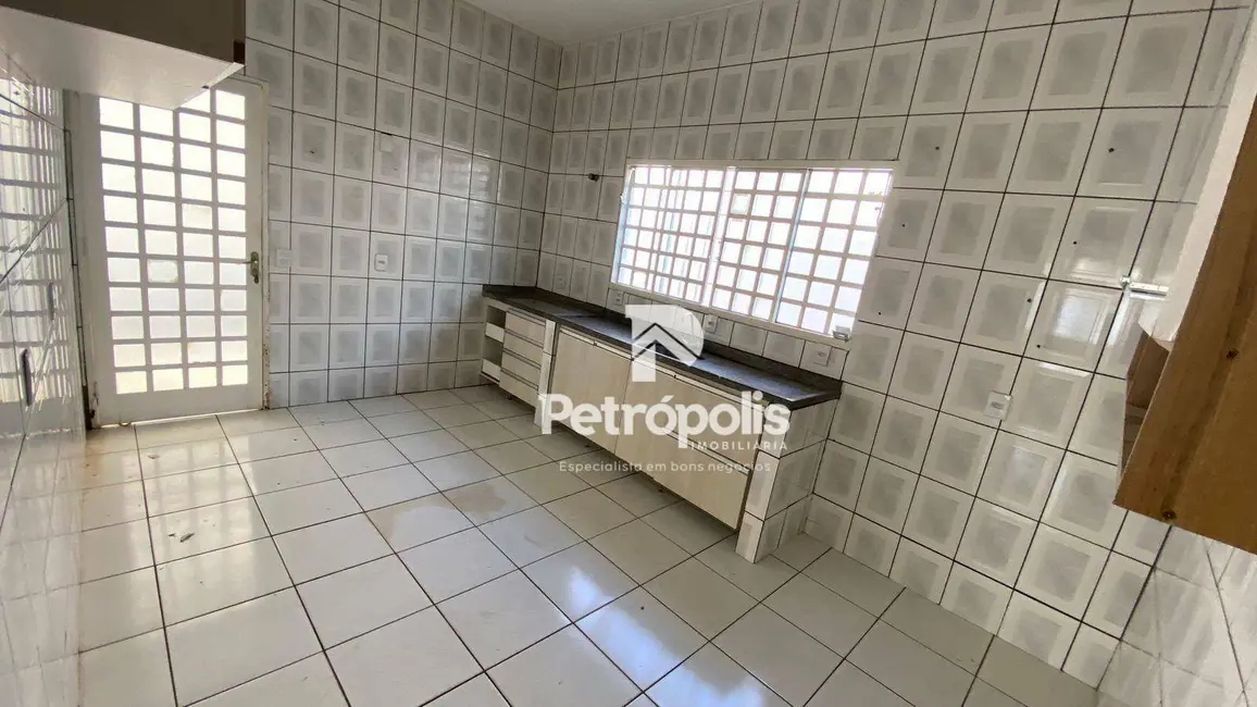 Foto 2 de Casa com 3 quartos à venda, 210m2 em Plano Diretor Sul, Palmas - TO