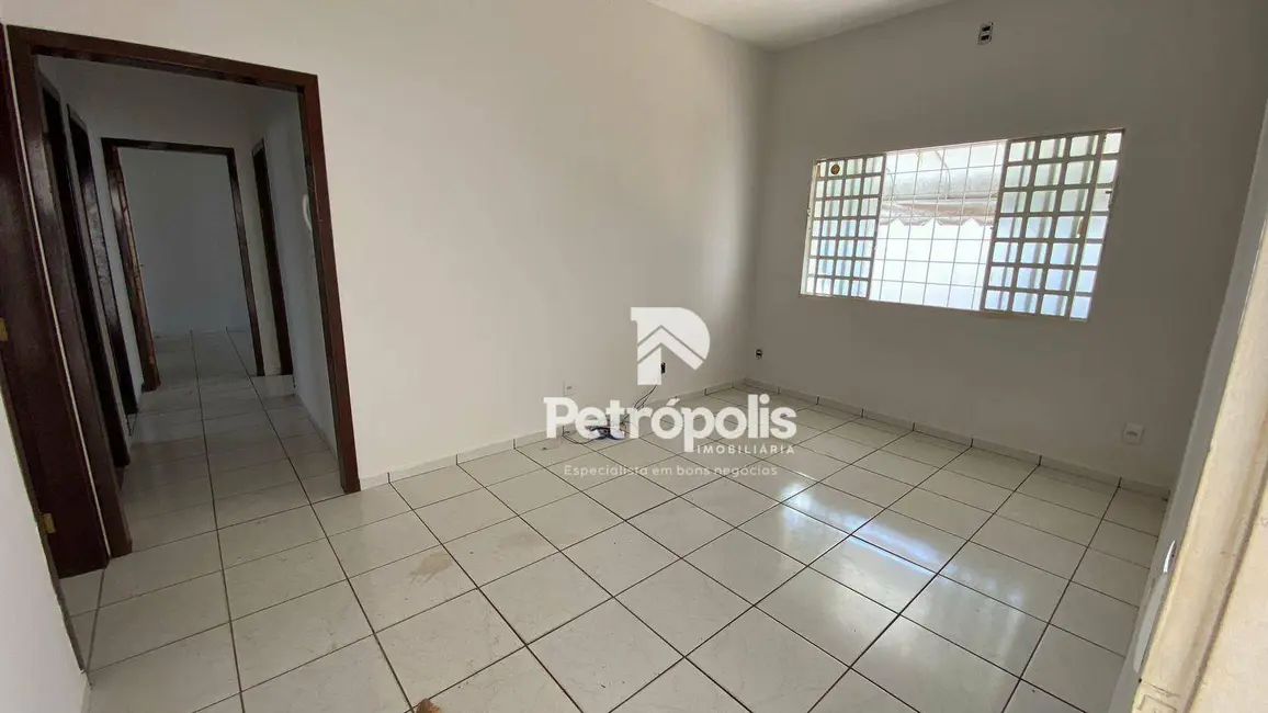 Casa com 3 quartos à venda, 210m2 em Plano Diretor Sul, Palmas - TO - imagem 5 Foto 5 de Casa com 3 quartos à venda, 210m2 em Plano Diretor Sul, Palmas - TO
