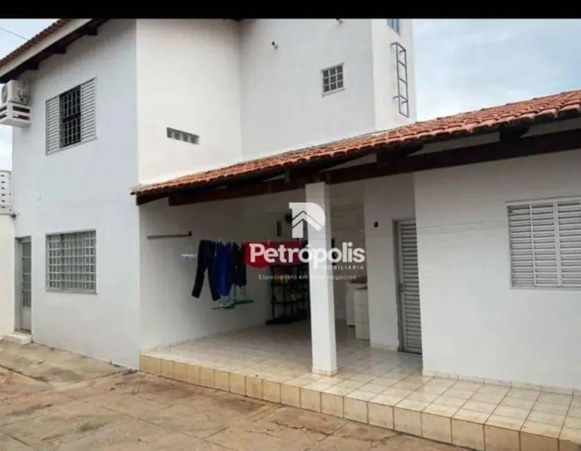 Foto 3 de Casa com 5 quartos à venda, 252m2 em Plano Diretor Sul, Palmas - TO