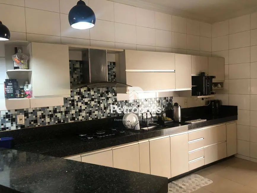 Foto 5 de Casa com 3 quartos à venda, 300m2 em Plano Diretor Norte, Palmas - TO