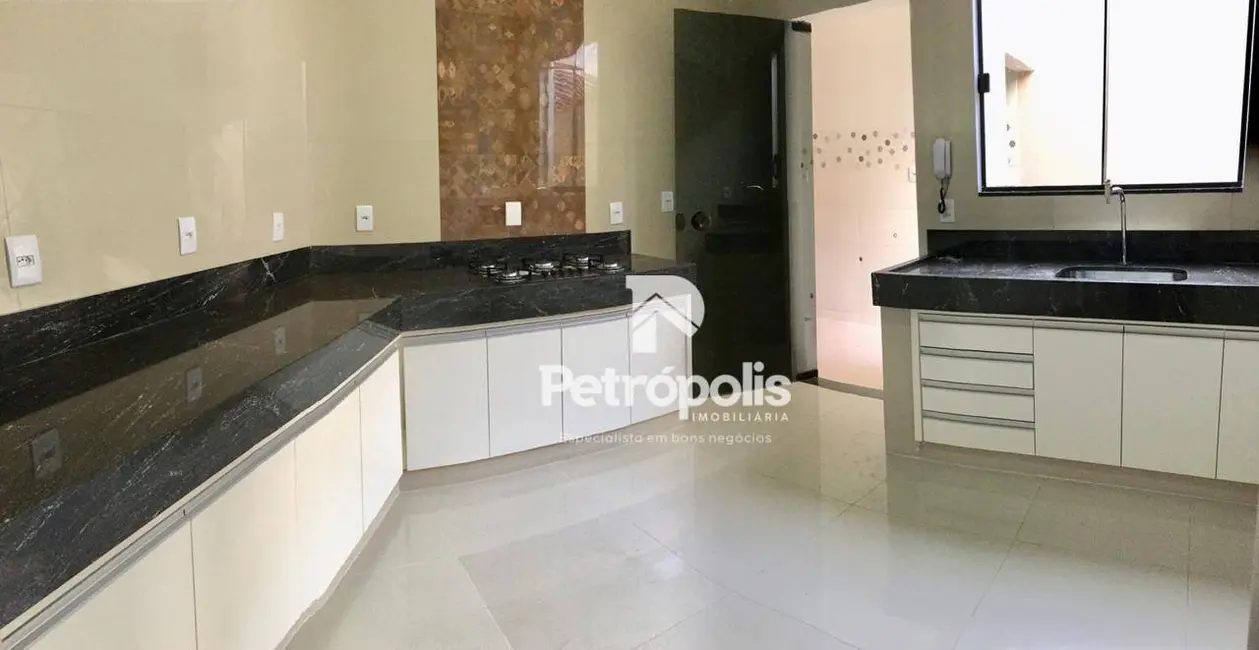 Foto 4 de Casa com 4 quartos à venda, 380m2 em Plano Diretor Sul, Palmas - TO