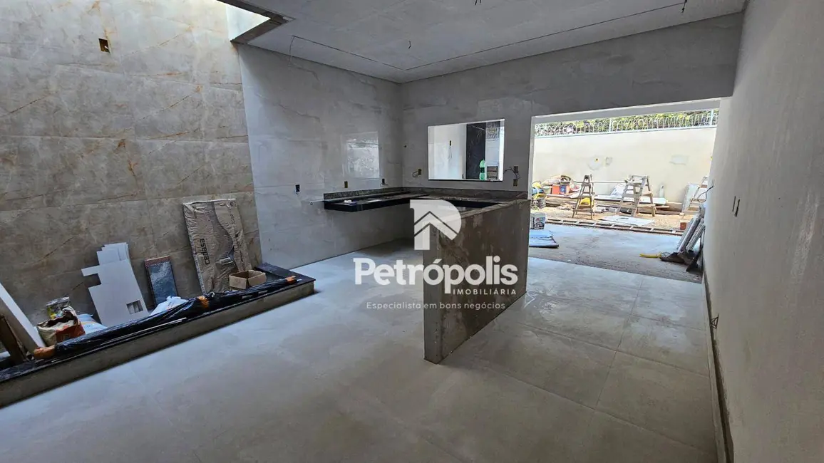 Casa com 3 quartos à venda, 300m2 em Plano Diretor Sul, Palmas - TO - imagem 3 Foto 3 de Casa com 3 quartos à venda, 300m2 em Plano Diretor Sul, Palmas - TO