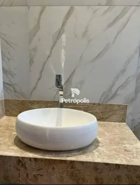 Casa com 3 quartos à venda, 300m2 em Plano Diretor Sul, Palmas - TO - imagem 6 Foto 6 de Casa com 3 quartos à venda, 300m2 em Plano Diretor Sul, Palmas - TO