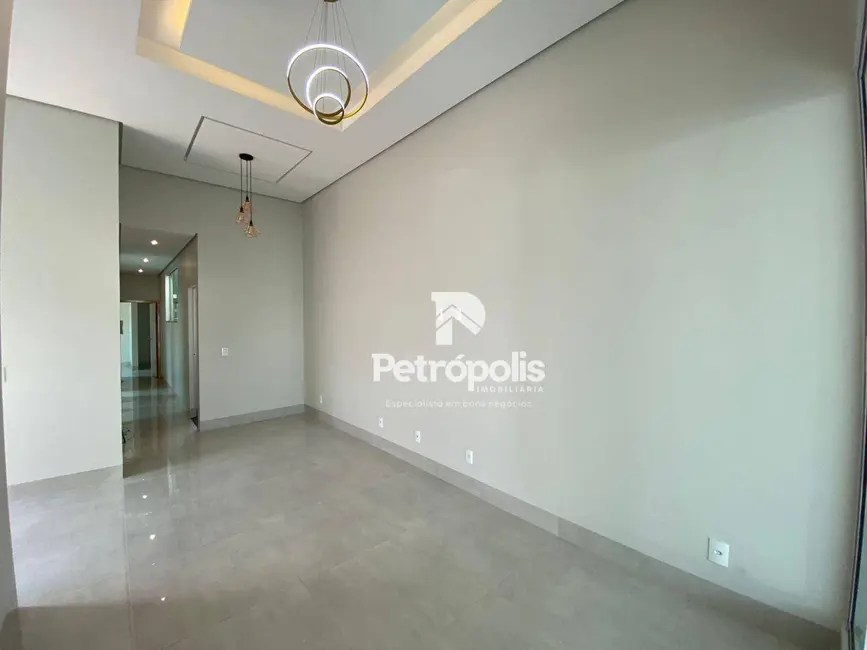 Casa com 3 quartos à venda, 232m2 em Plano Diretor Sul, Palmas - TO - imagem 4 Foto 4 de Casa com 3 quartos à venda, 232m2 em Plano Diretor Sul, Palmas - TO