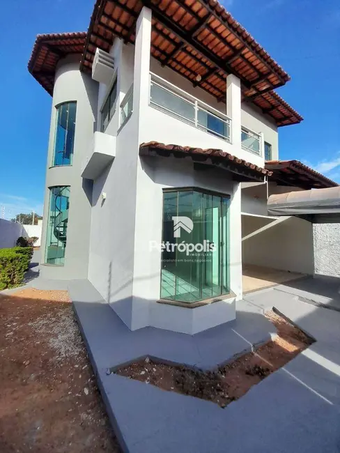 Foto 2 de Sobrado com 3 quartos à venda, 360m2 em Plano Diretor Sul, Palmas - TO