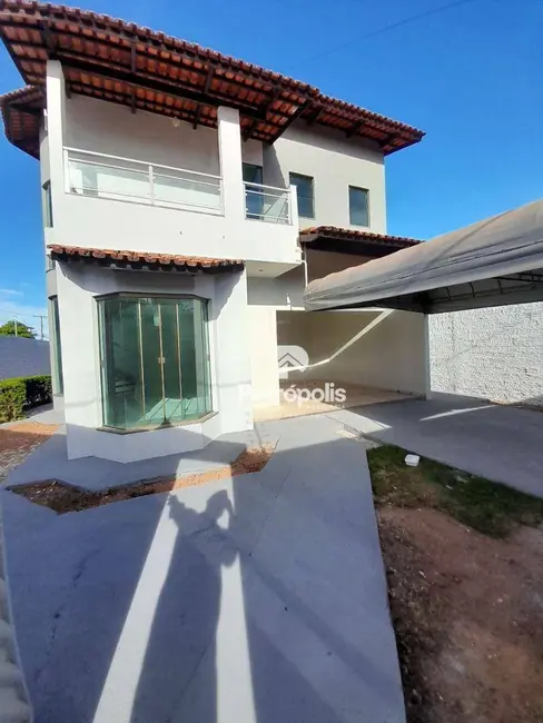 Foto 1 de Sobrado com 3 quartos à venda, 360m2 em Plano Diretor Sul, Palmas - TO